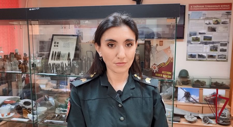 На Камчатке росгвардейцы поддержали ведомственный флешмоб «Читаем Сараева»