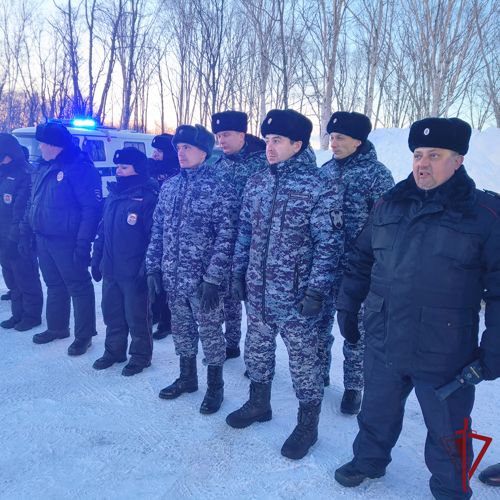 На Камчатке росгвардейцы приняли участие в обеспечении общественного порядка и общественной безопасности в период проведения зимних спортивных мероприятий
