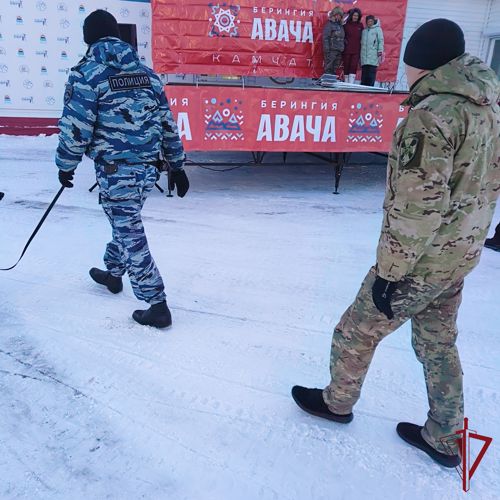 На Камчатке росгвардейцы приняли участие в обеспечении общественного порядка и общественной безопасности в период проведения зимних спортивных мероприятий