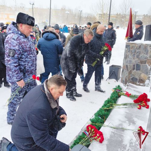 На Камчатке росгвардейцы почтили память воинов-интернационалистов