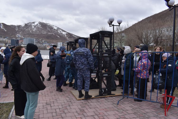 На Камчатке росгвардейцы принимают участие в мероприятиях, посвященных празднованию Дня Победы