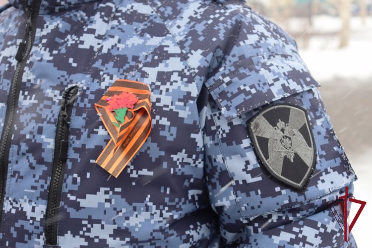 В преддверии Дня Победы на Камчатке росгвардейцы присоединились к патриотическим акциям