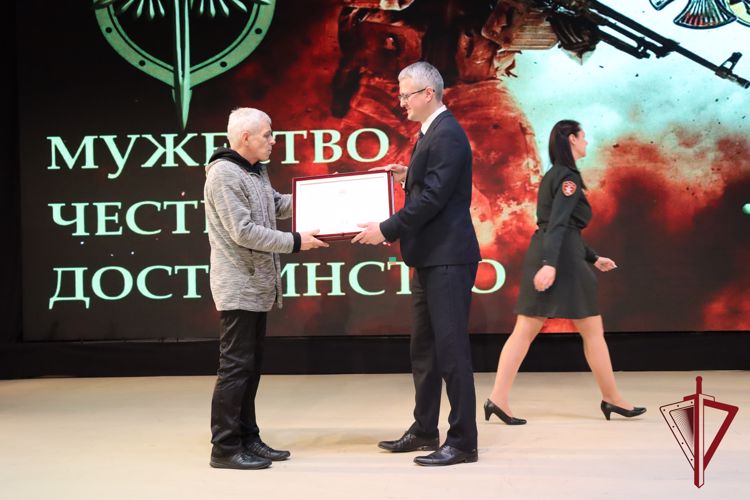 В Петропавловске-Камчатском состоялось торжественное мероприятие, посвященное 30-летию образования камчатского ОМОН «Гейзер»