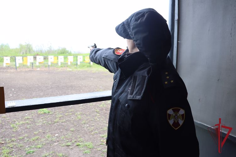 Росгвардейцы завоевали «серебро» в личном и командном зачетах первенства Динамо по стрельбе на Камчатке