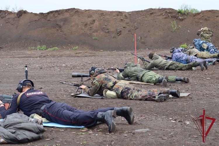Росгвардейцы завоевали «серебро» в личном и командном зачетах первенства Динамо по стрельбе на Камчатке
