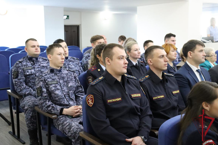 На Камчатке росгвардейцы приняли участие в праздничном концерте в честь 100-летия Динамо