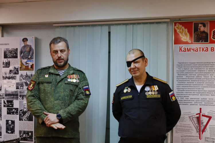 Росгвардейцы организовали экскурсию для кадетов в Петропавловске-Камчатском