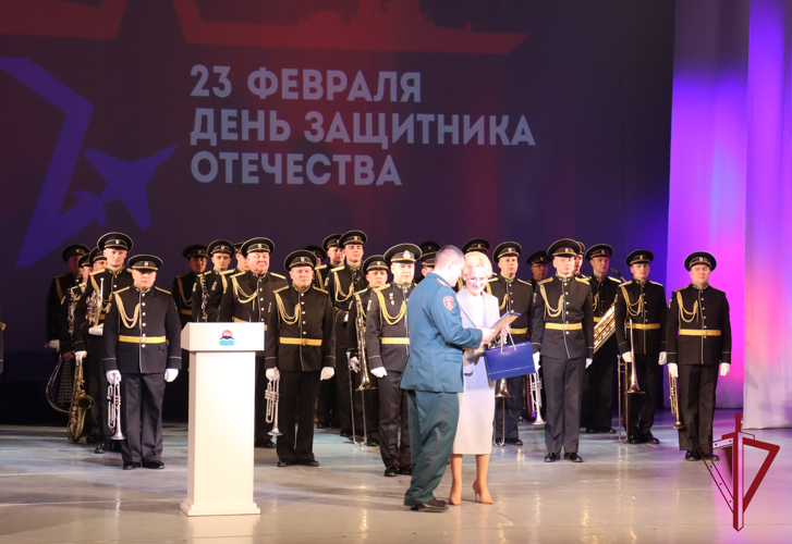 На Камчатке росгвардейцев наградили в преддверии Дня защитника Отечества 