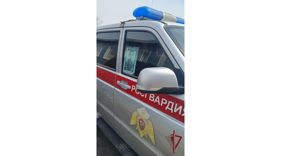 На Камчатке росгвардейцы присоединились к акции «Бессмертный автополк»