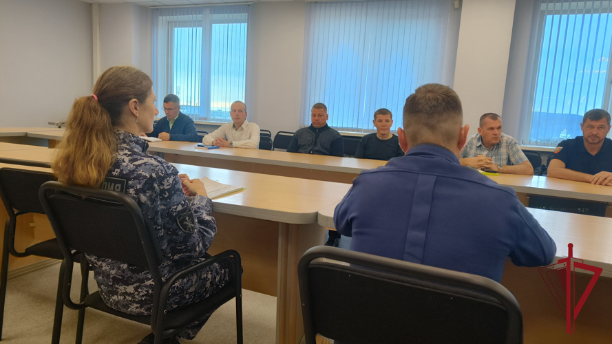 На Камчатке росгвардейцы провели круглый стол по вопросу защиты объектов инфраструктуры