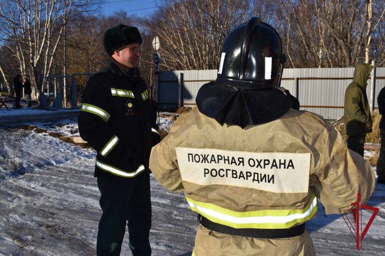Росгвардия напоминает камчатцам о правилах пожарной безопасности в период праздников