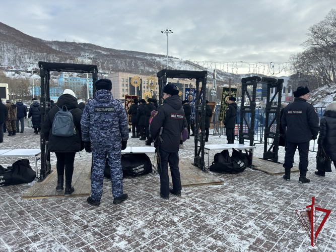 Росгвардия обеспечила безопасность новогодних праздников на Камчатке