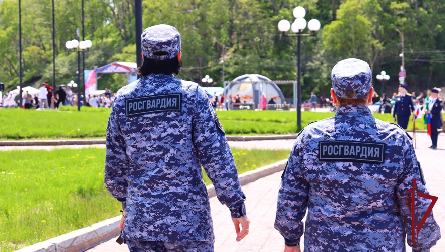 На Камчатке в День России росгвардейцы обеспечили безопасность на праздничных мероприятиях 