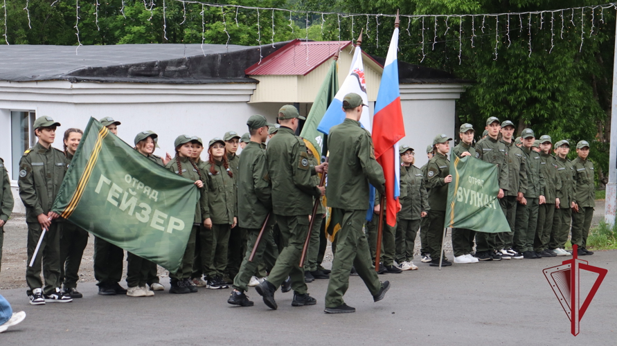 Камчатские росгвардейцы приняли участие в открытии второй смены лагеря «Альбатрос»
