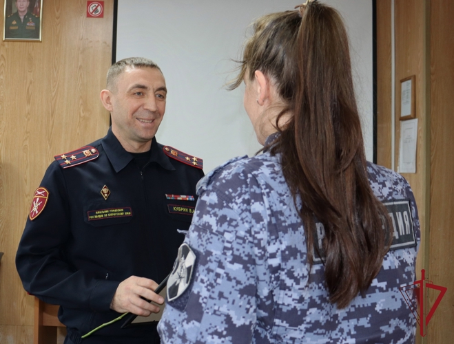 На Камчатке отметили профессиональный праздник сотрудники вневедомственной охраны Росгвардии