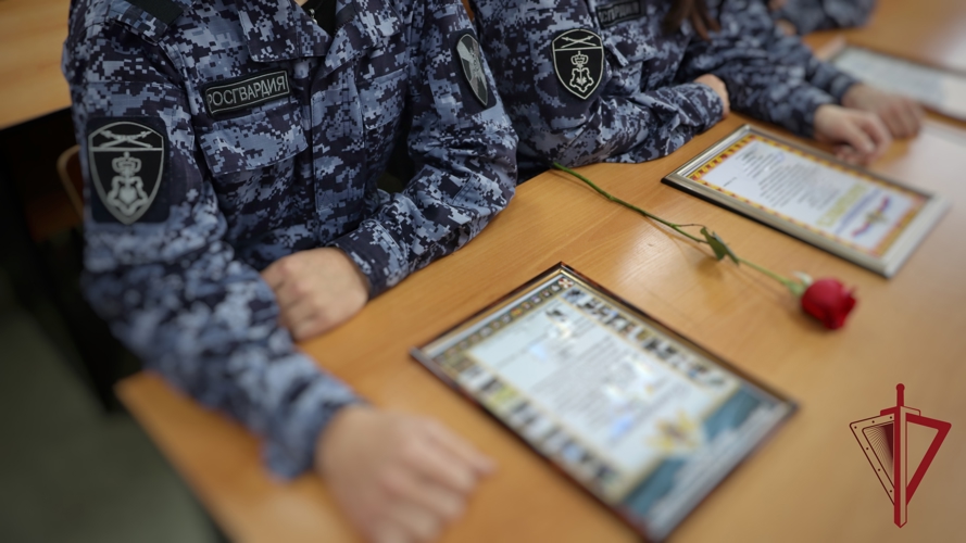 На Камчатке отметили профессиональный праздник сотрудники вневедомственной охраны Росгвардии