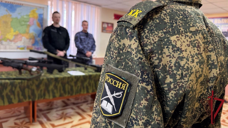 Росгвардия открыла двери для камчатских школьников