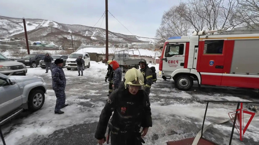 На Камчатке Росгвардия и МЧС России провели совместные пожарно-тактические занятия