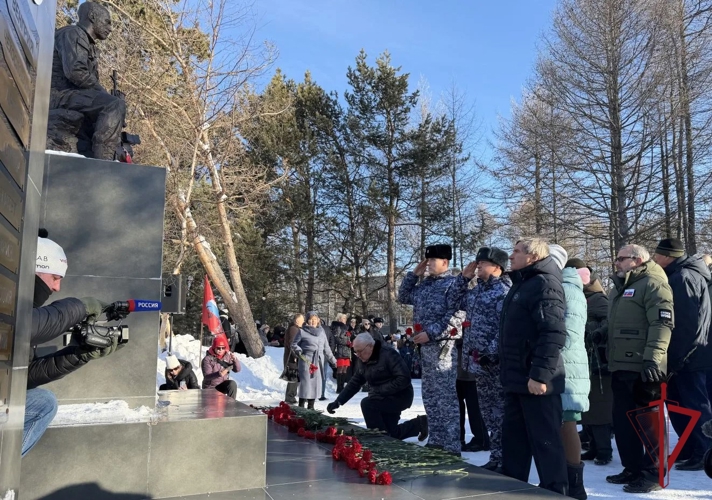 На Камчатке росгвардейцы почтили память воинов-интернационалистов