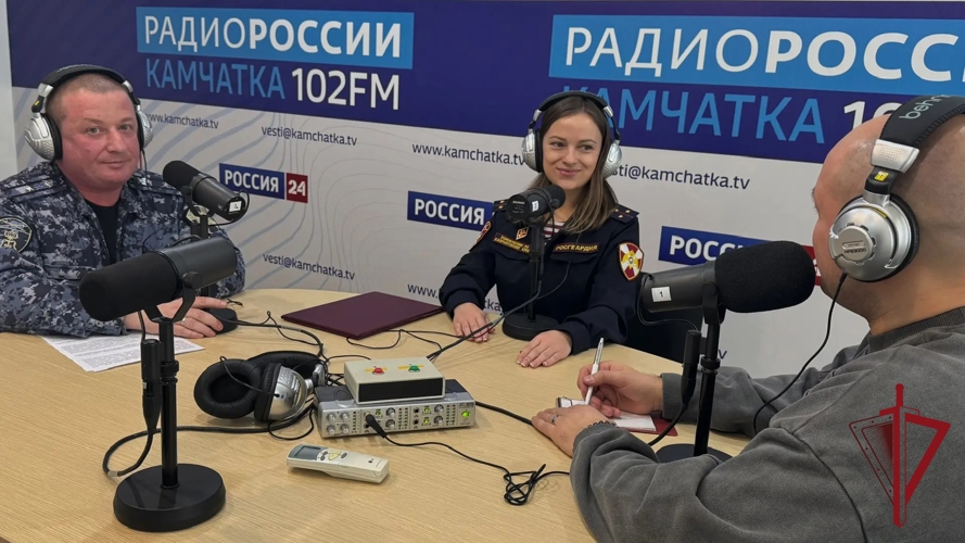 Камчатские росгвардейцы в эфире: о службе, профессии и будущем
