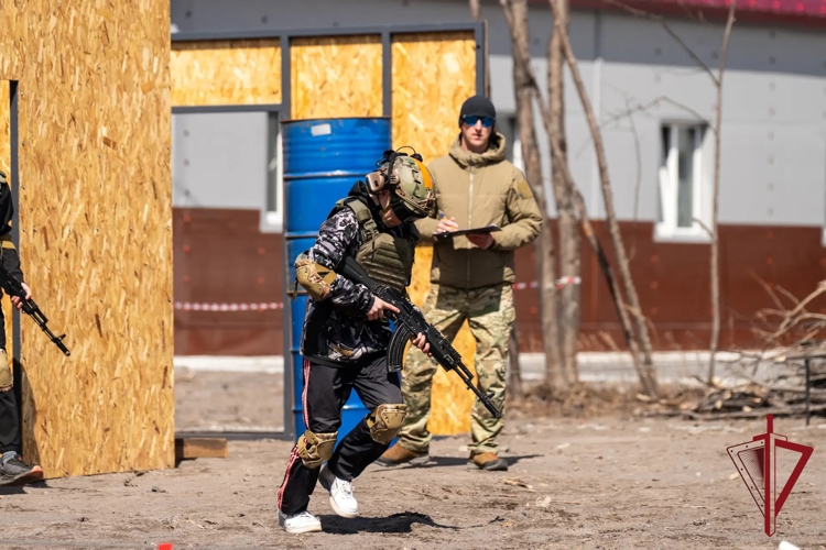 На Камчатке Росгвардия приняла участие в проведении военно-спортивной игры «Зарница 2.0»