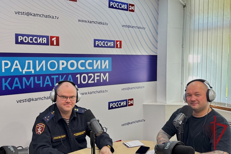 Офицер Росгвардии напомнил жителям Камчатки о правилах безопасного обращения с оружием